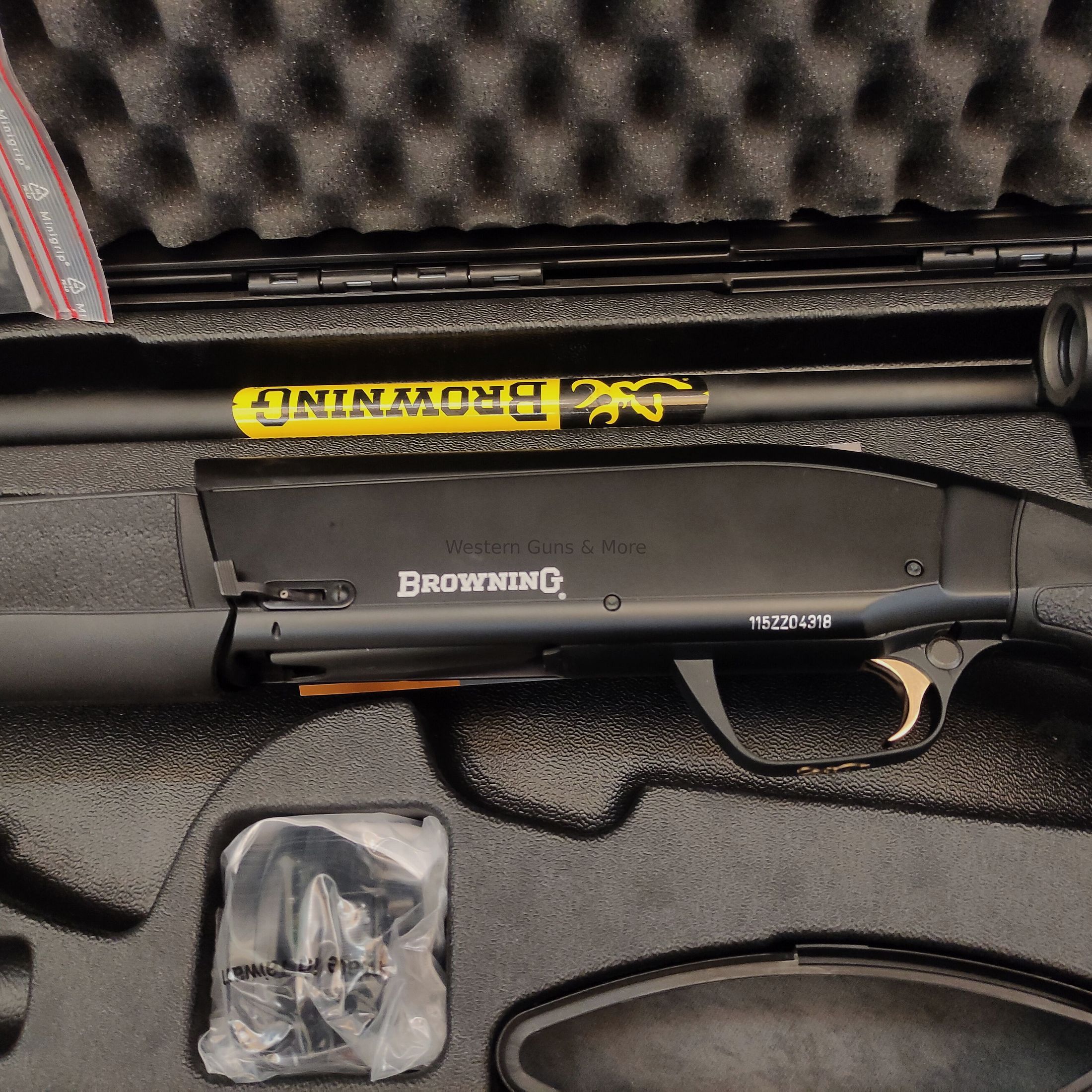 Browning	 Maxus