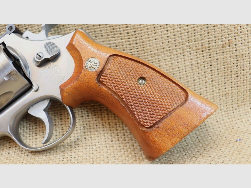 Smith & Wesson 629-2 .44RemMag