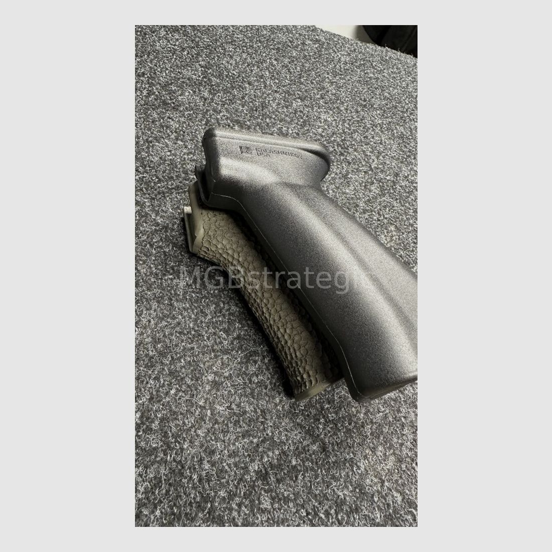 Pistol grip for AK47 AKM AK74 AK100 series Saiga Arsenal KUSA WBP Cugir KUSA branded pistol grip which fits most AK / AKM / Saiga platforms