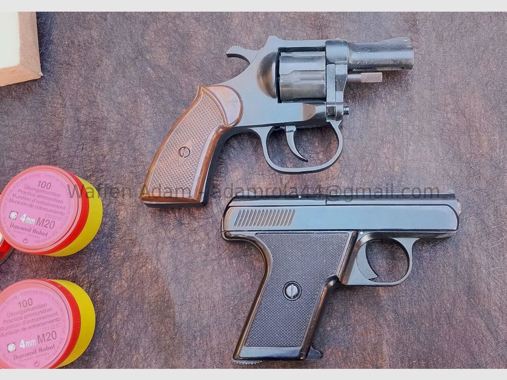 Perfecta Pistole und Melcher Revolver Kundenangebot Konvolut mit Munition