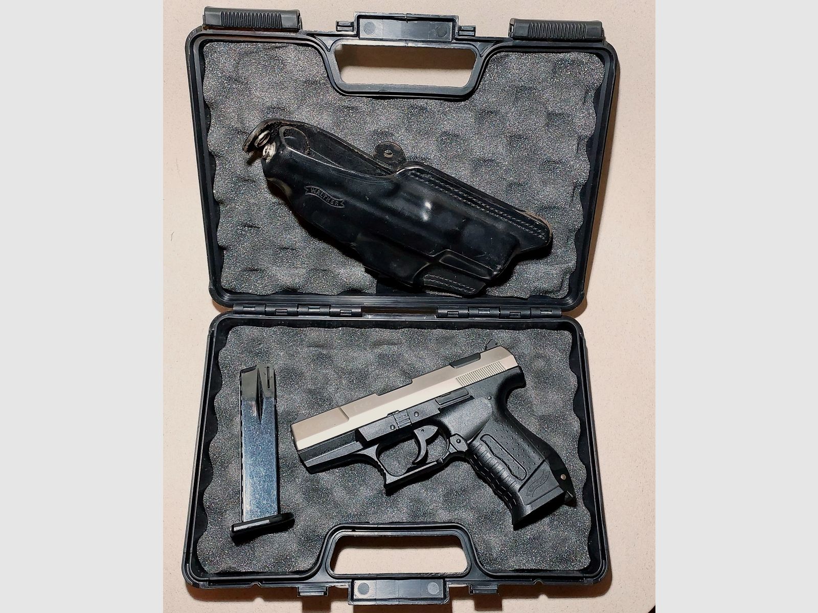 Walther P99 Schreckschuss Pistole 9mm P.A.K. bicolor Nickel mit Lederholster