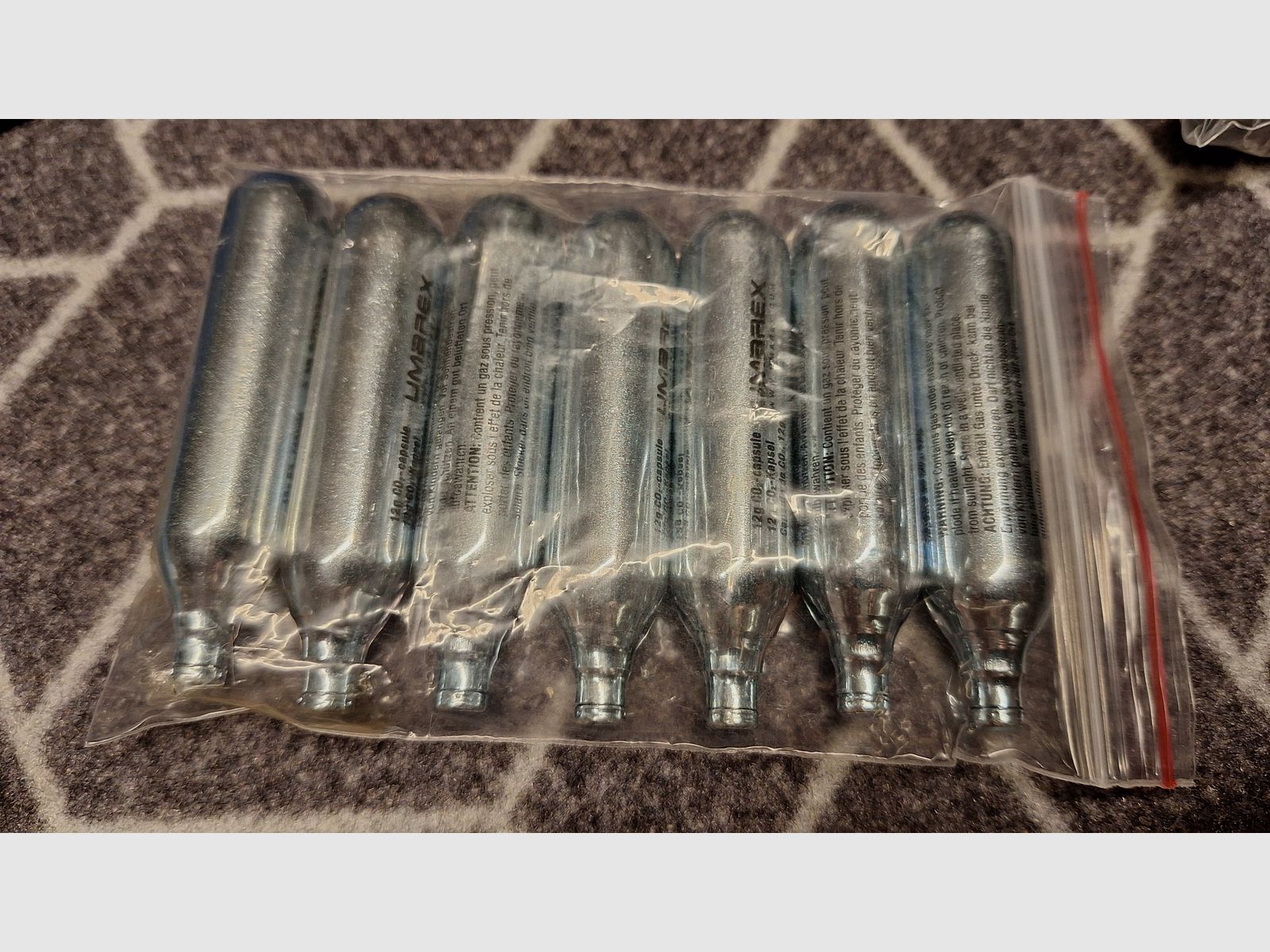 T4E TS 68 / HDS 68 Premium pakiet z zaworem eksportowym, amunicją, CO2, pociskami śrutowymi, strzałkami itp. Nowy!