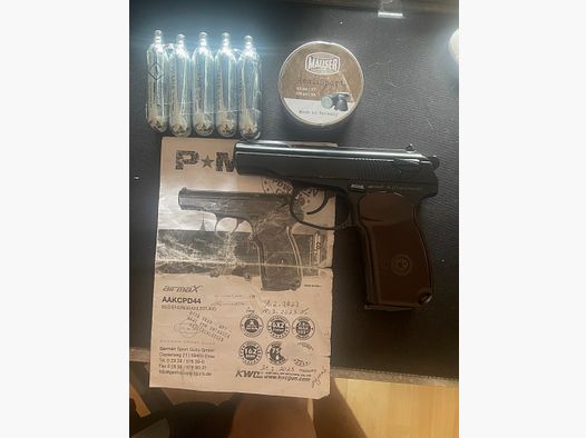 CO₂ Luftpistole PM Makarov 4,5 mm BB – mit Zubehör (Set)