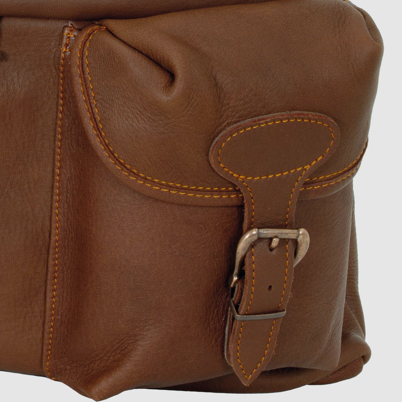 Mochila de cuero de alce