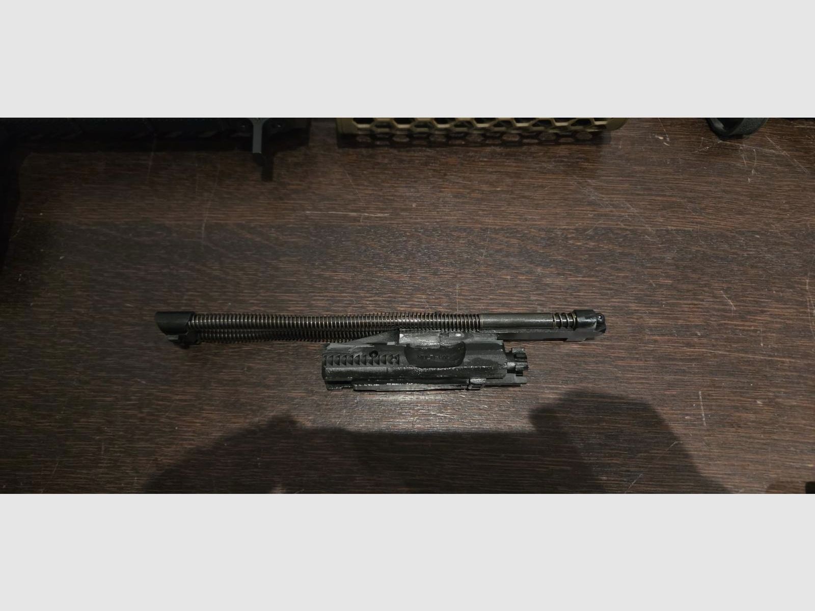APFG Spear LT mit SURG Upper und Zubehör