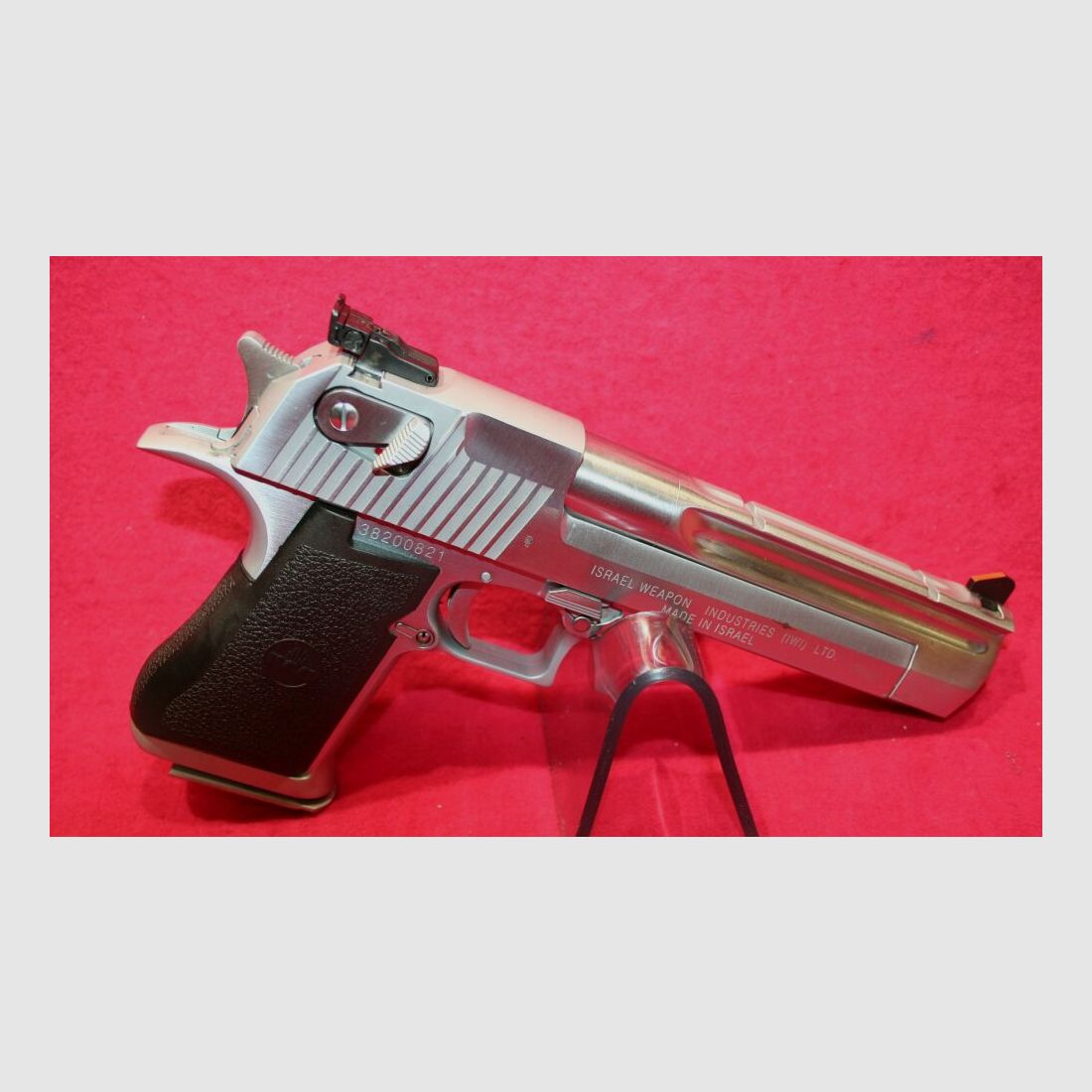 Desert Eagle	 Magnum Research