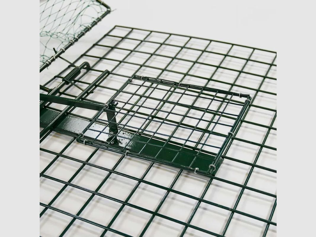 Flat Lay Bird Net Trap 70 x 70 cm, image 4 of 6