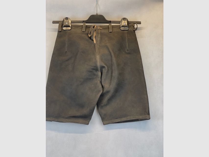 Pantalon en Cuir Traditionnel pour Femme, image 2 sur 2