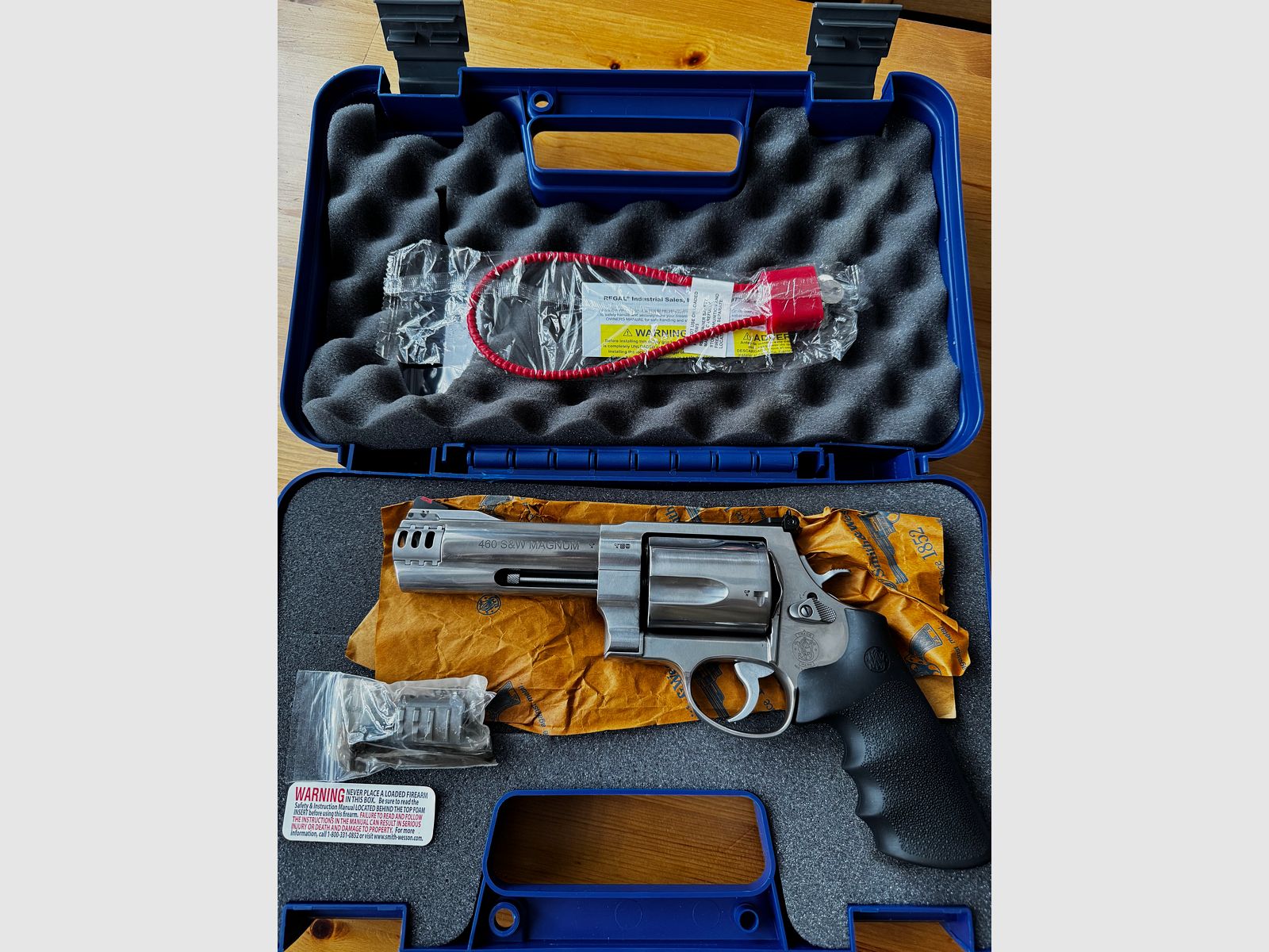 Smith & Wesson 460  XVR 5“ .460 S&W Magnum