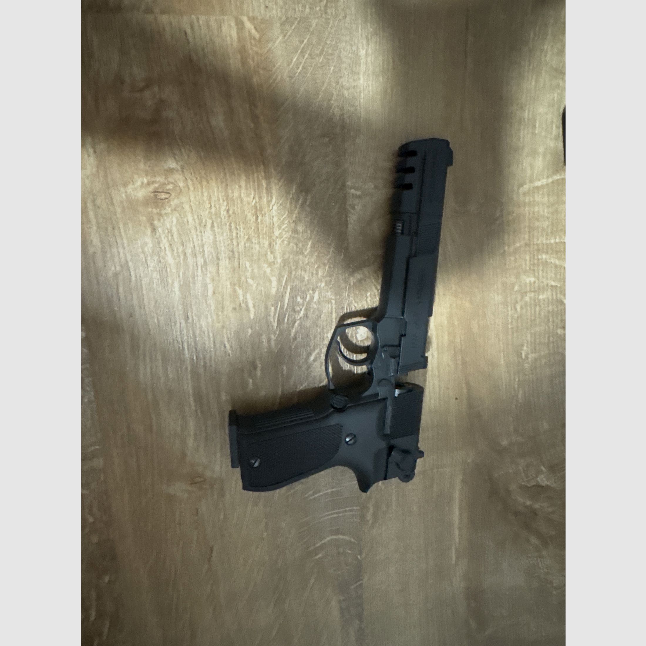 **CO2** 2x Glock 17 1x Glock 19 1x Walther CP88