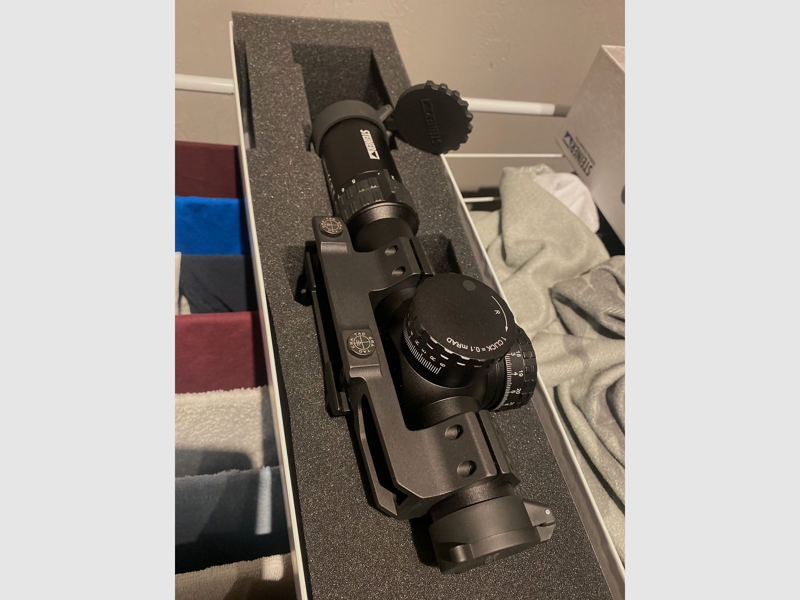 Steiner 1-8x24 M8Xi inclusief Eratec montage
