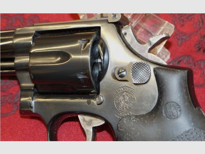 Smith & Wesson 586-4