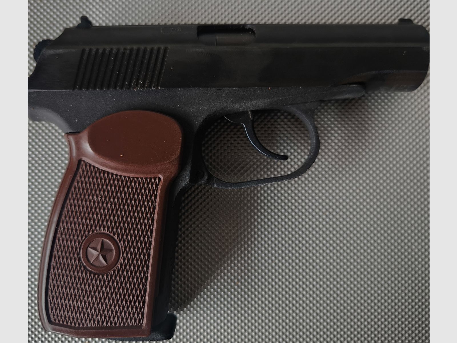 ⚠️ Achtung Makarov Fans, Echte Rarität!! Baikal - Makarov - MP-654K - Made in Russia & MDI-Braunes Leder Holster + 1 Packung 5er Max Tactical Co2-Kartuschen 