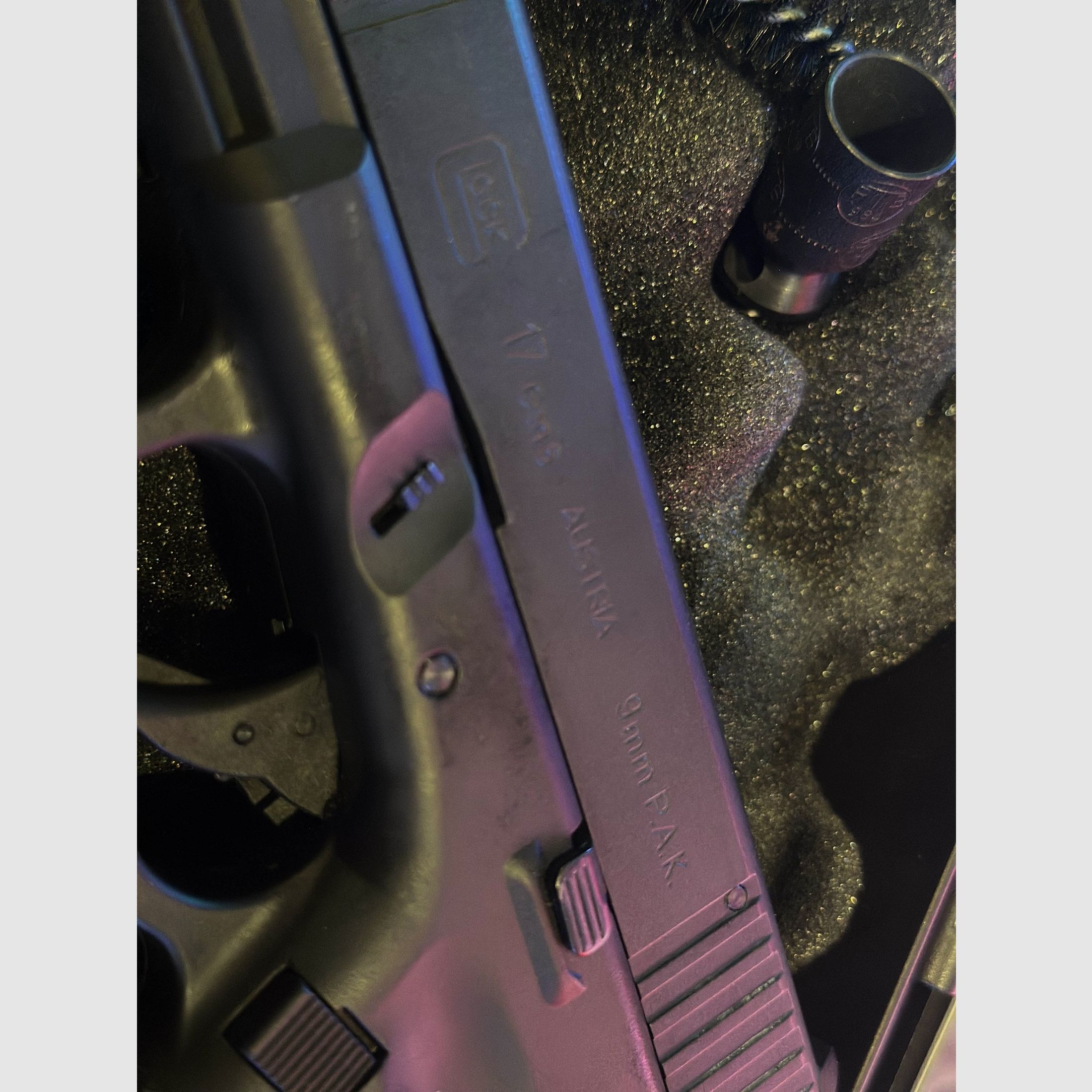 GLOCK 17 Gen5, 9 mm P.A.K. Schreckschuss UMAREX