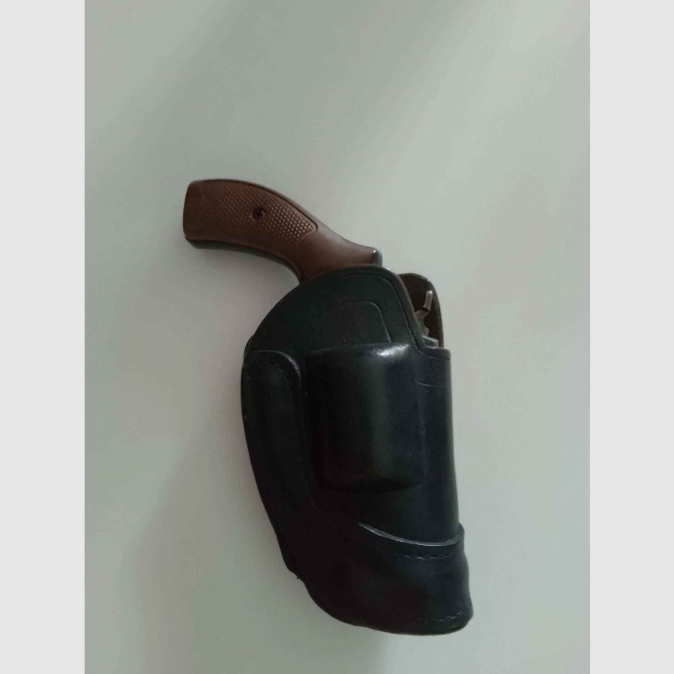 Weihrauch HW 37 blank-firing revolver 9 mm pak, immagine 5 di 6