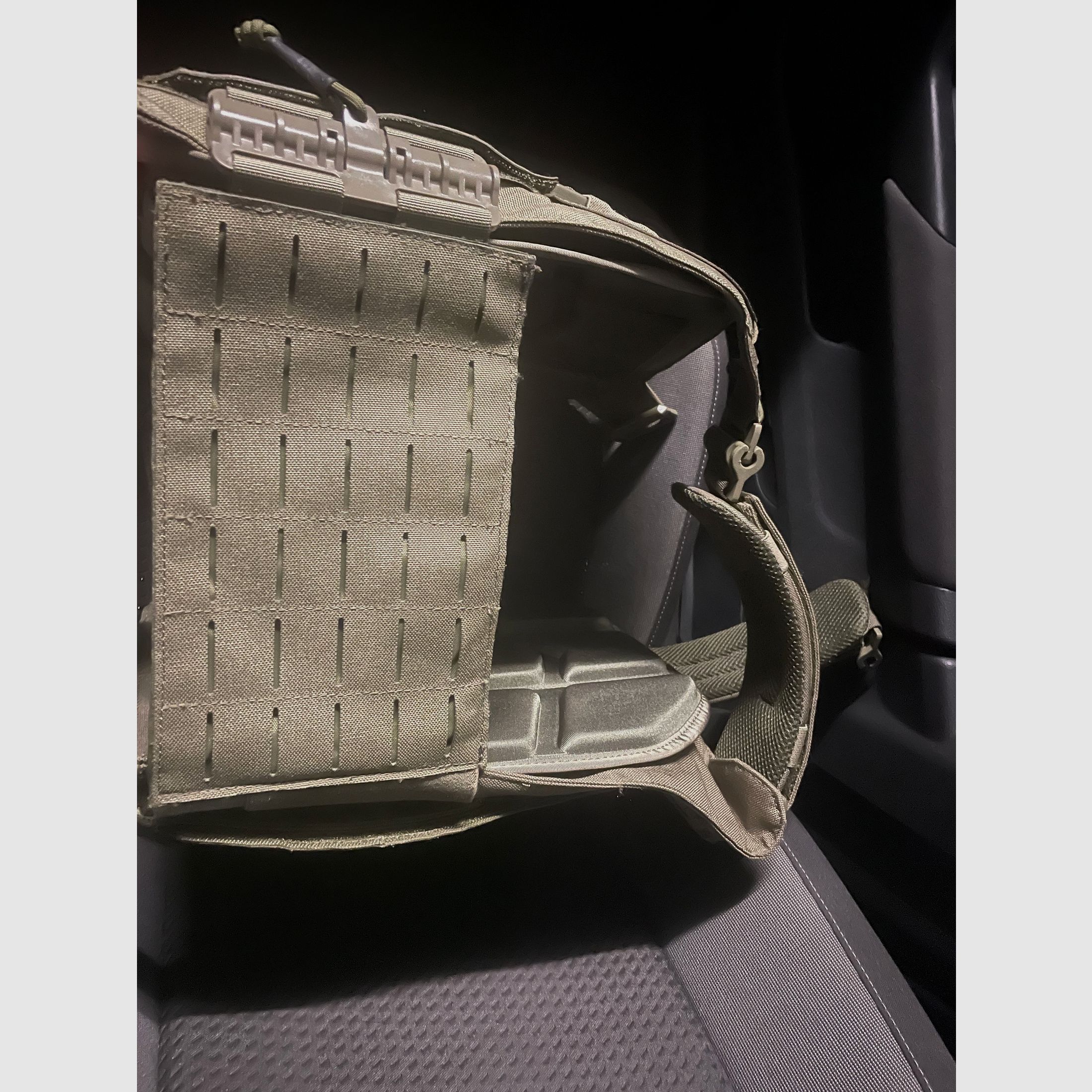 Warrior Assault Systems Quad Release Plate Carrier Oliv + Plattenträger Spartaner 
