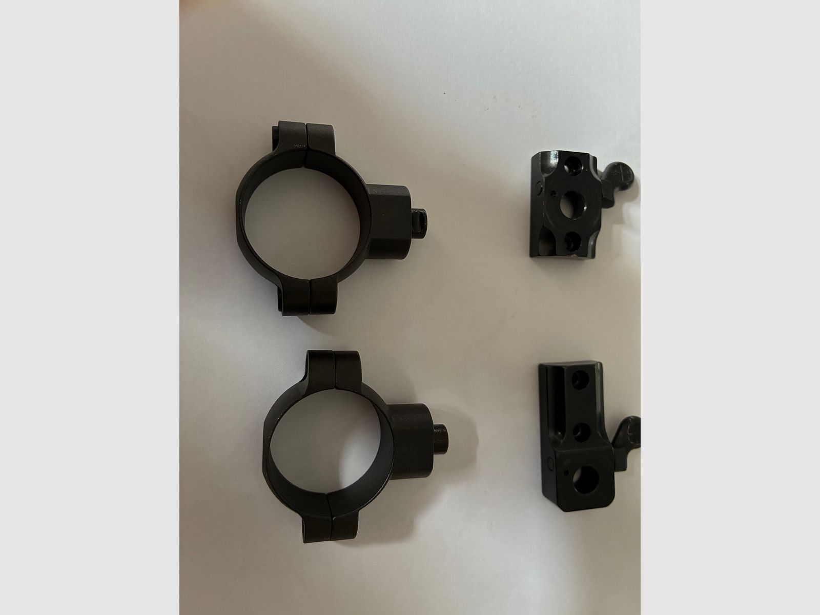 Leupold QR bases