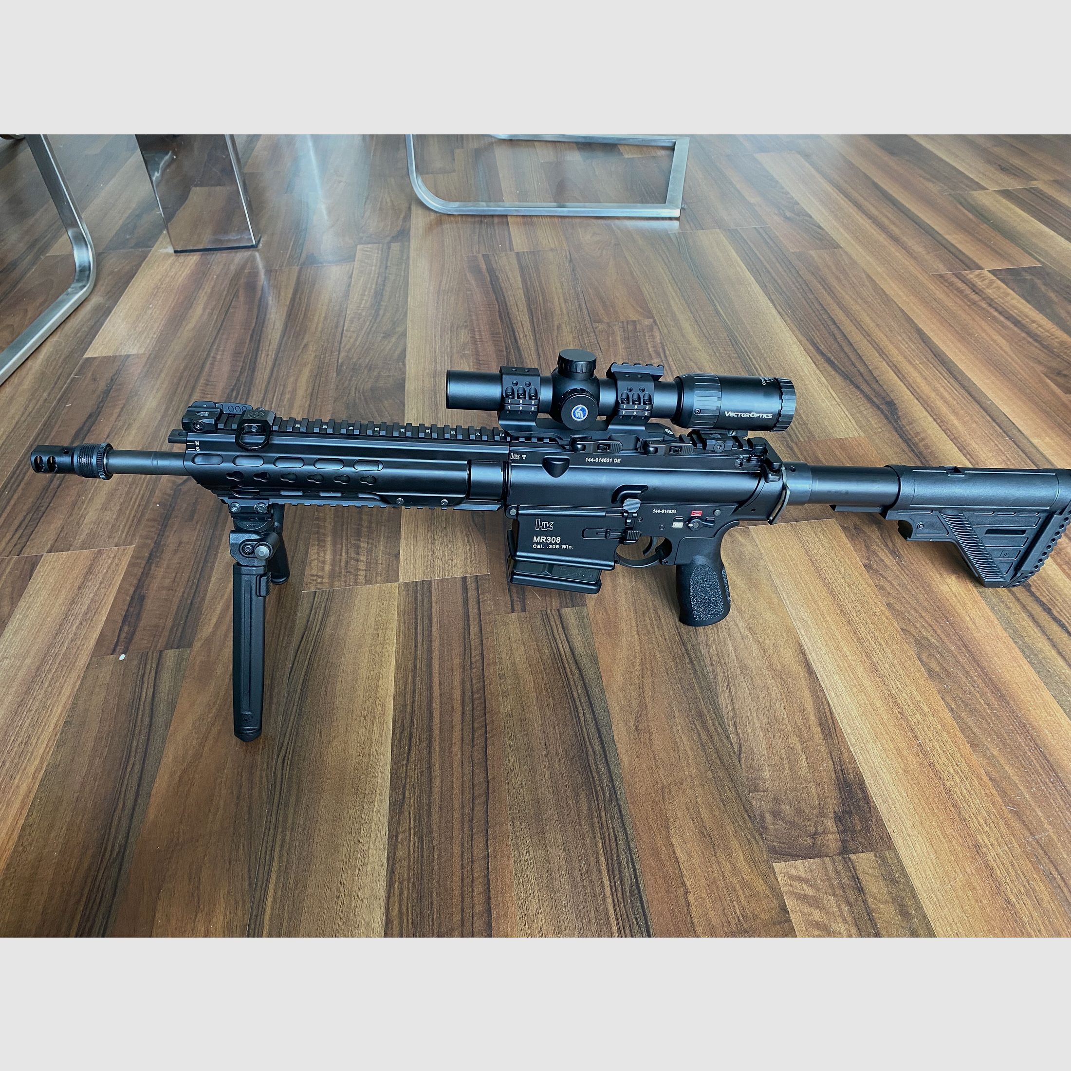 Hecker und Koch MR308 13 inch - complete package / scope / gas system from BURK as new
