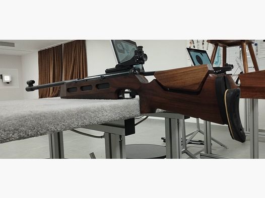 DIANA 75 Match Luftgewehr Cal.4,5mm + verstellbares Ringkorn 