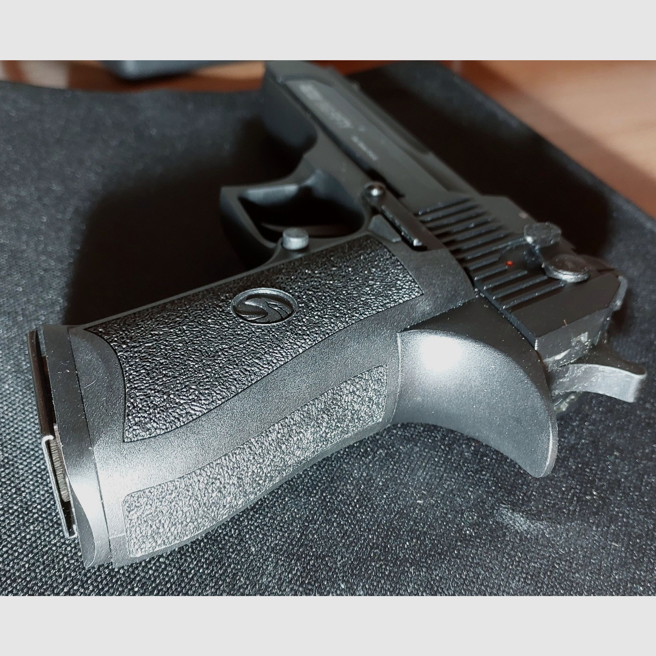 Retay Big Fifty Schreckschusspistole 9mm P.A.K. brüniert (PTB 1074)