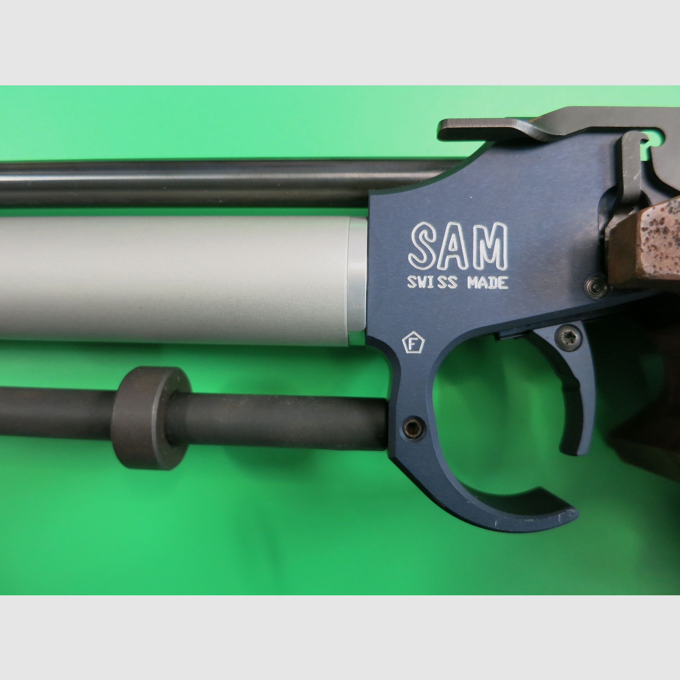 Anschütz M10 – Präzisions-KK-Pistole, SAM Swiss made, Kaliber .177 4,5mm, Morini-Griff, Trockenschußhebel!      #60