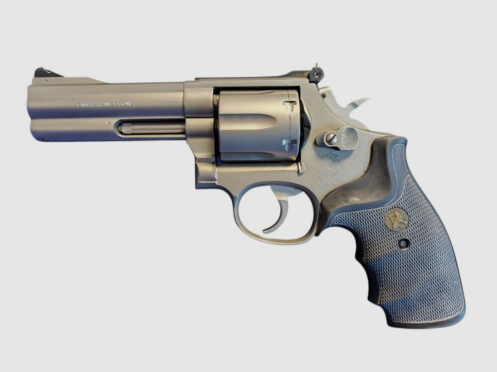 Smith & Wesson 686