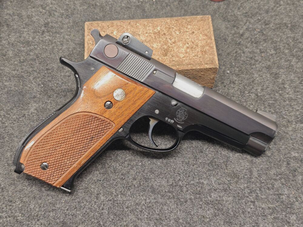 Smith & Wesson Mod. 439