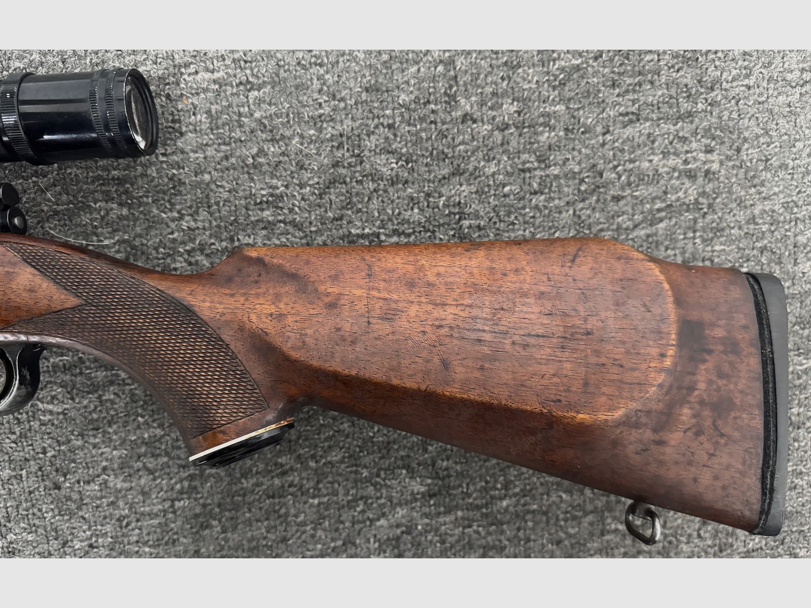 98 w kalibrze 7x64 z lunetą 3-9x40