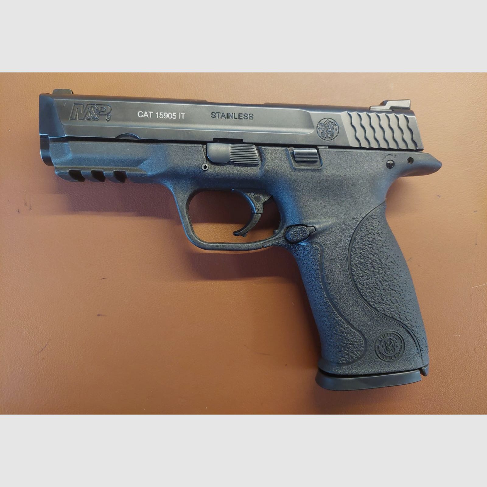 B 30 Smith & Wesson Mod M&P9 semiautomatisch pistool kal. 9X21, afbeelding 2 van 2