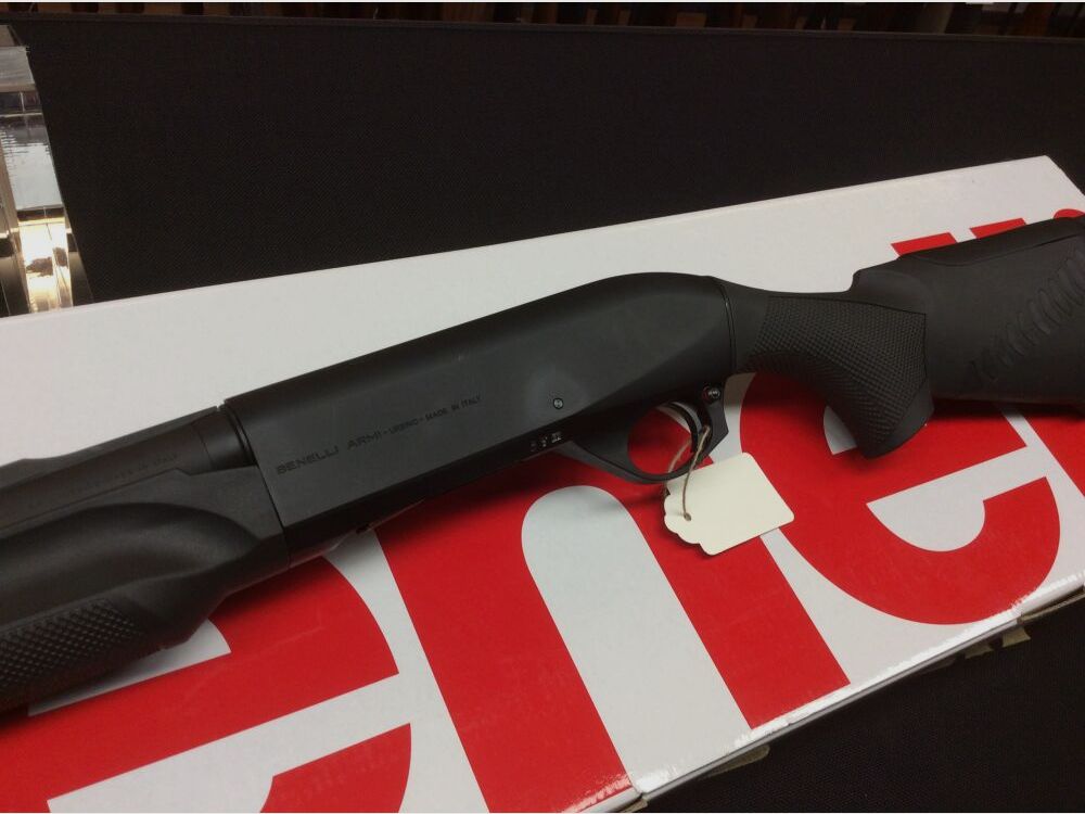 Benelli Benelli Selbstladeflinte	 12/76