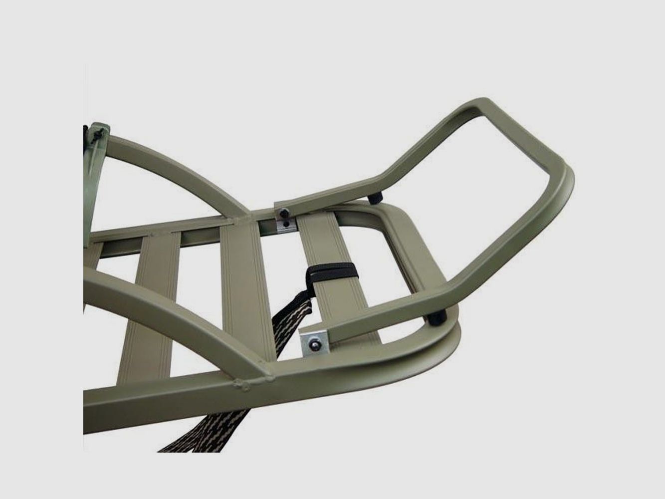 Summit footrest for 4 and 5 strut platform