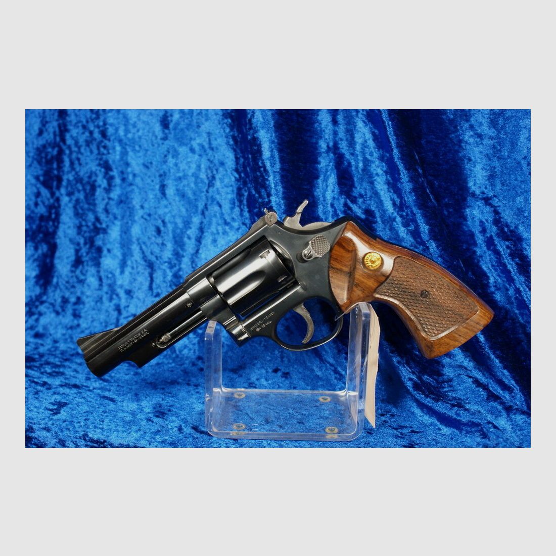 Taurus 669/4''