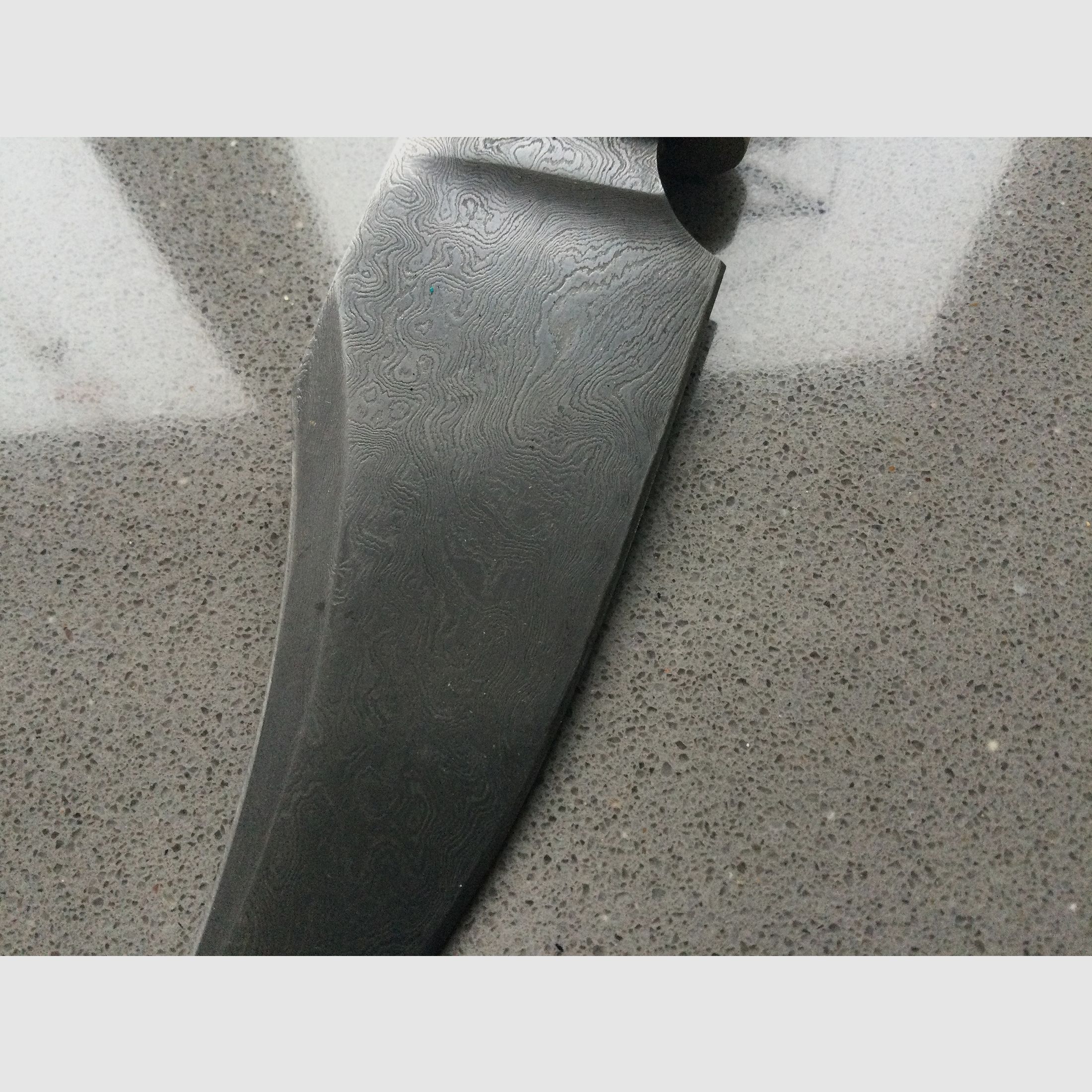 Jagdmesser, hochwertig, wunderschön, sehr schöne Klinge. Damaszener Stahl