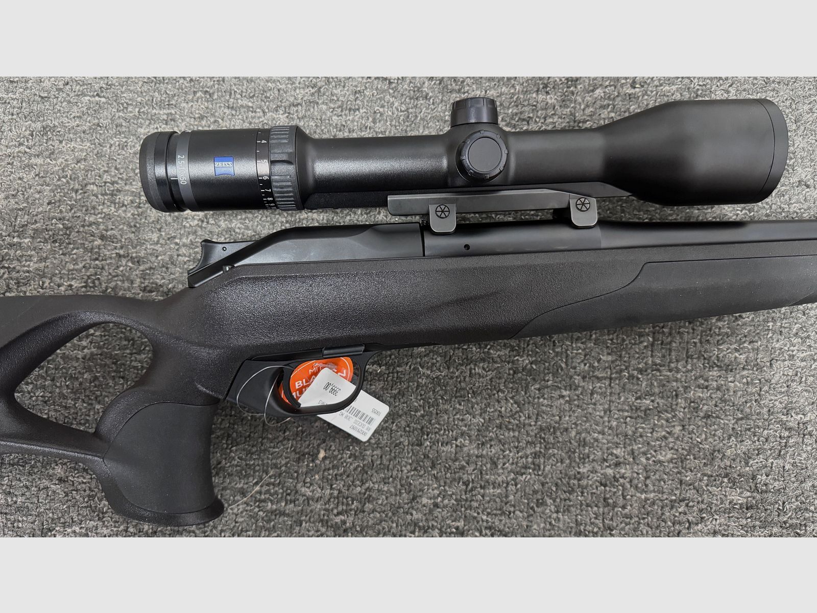 Blaser R8  Professional Success - Links  .308Win. + M15x1 + LL 47cm + Victory HT 2,5-10x50 - Neuwaffe