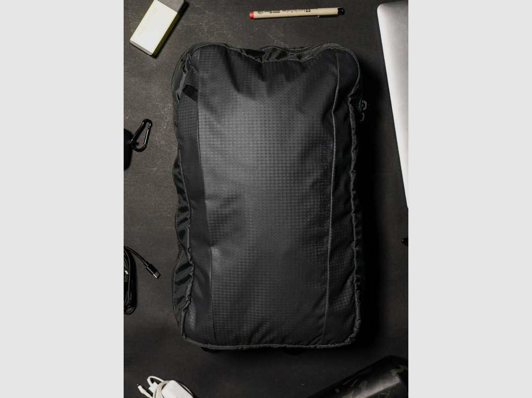 SOG Rucksack Surrept 12 CS, Charcoal