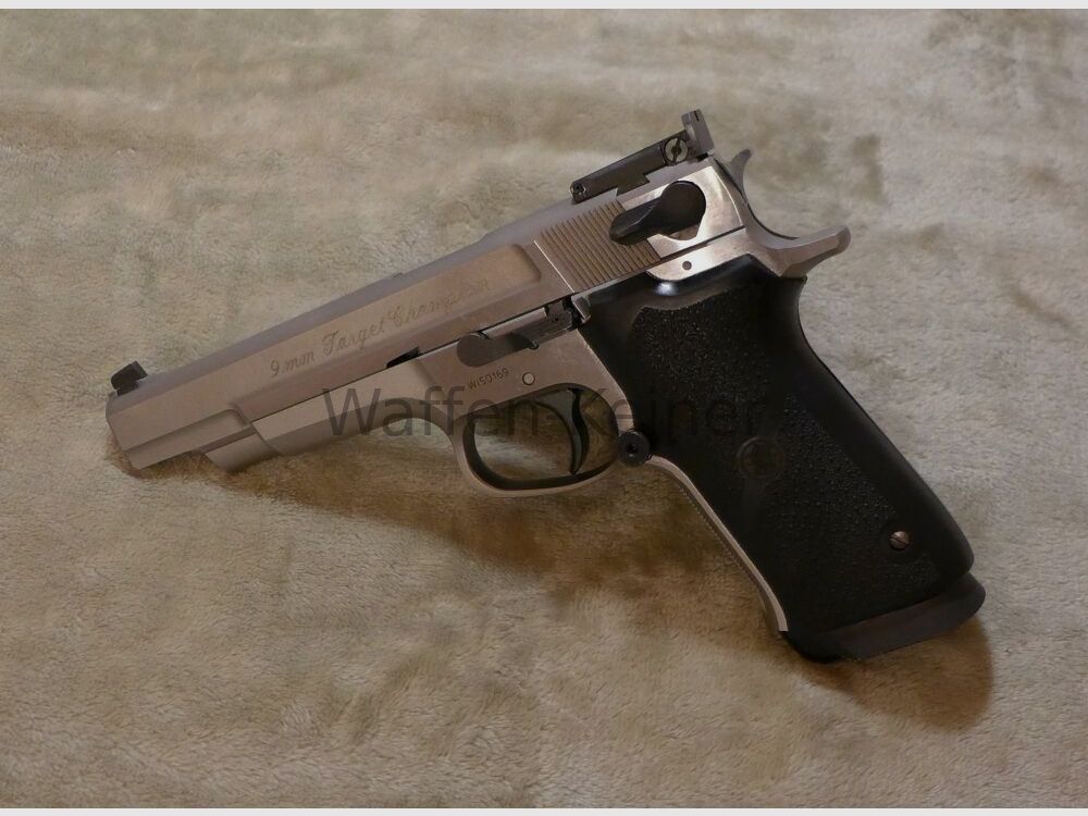 Smith & Wesson Target Champion