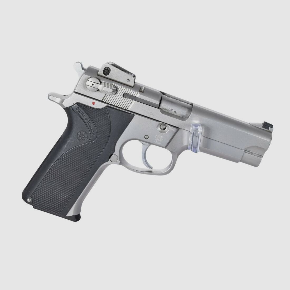 Smith & Wesson 5906