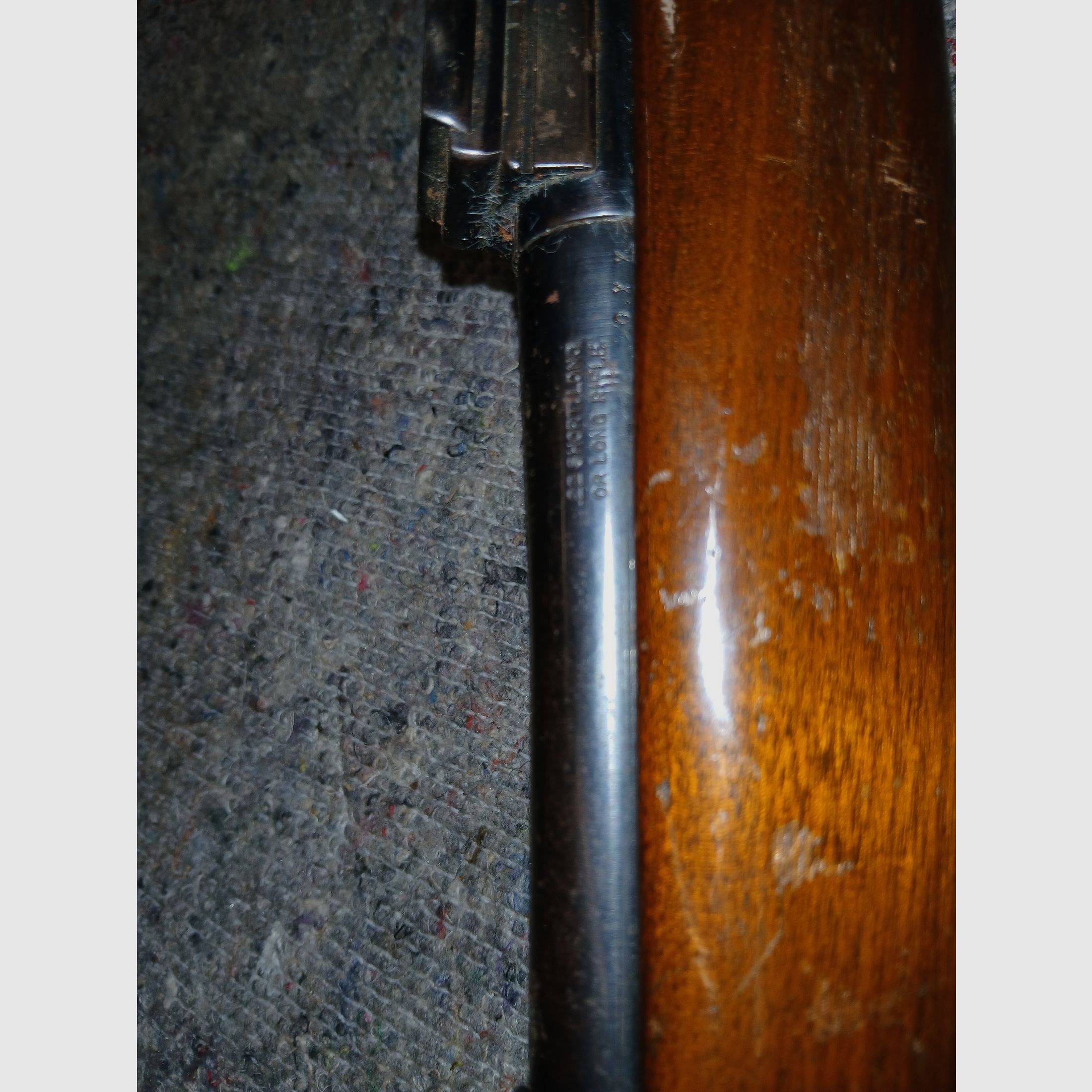 Klein kalibergeweer Remington 550-1 halfautomaat kal .22 long Rifle zelfladend