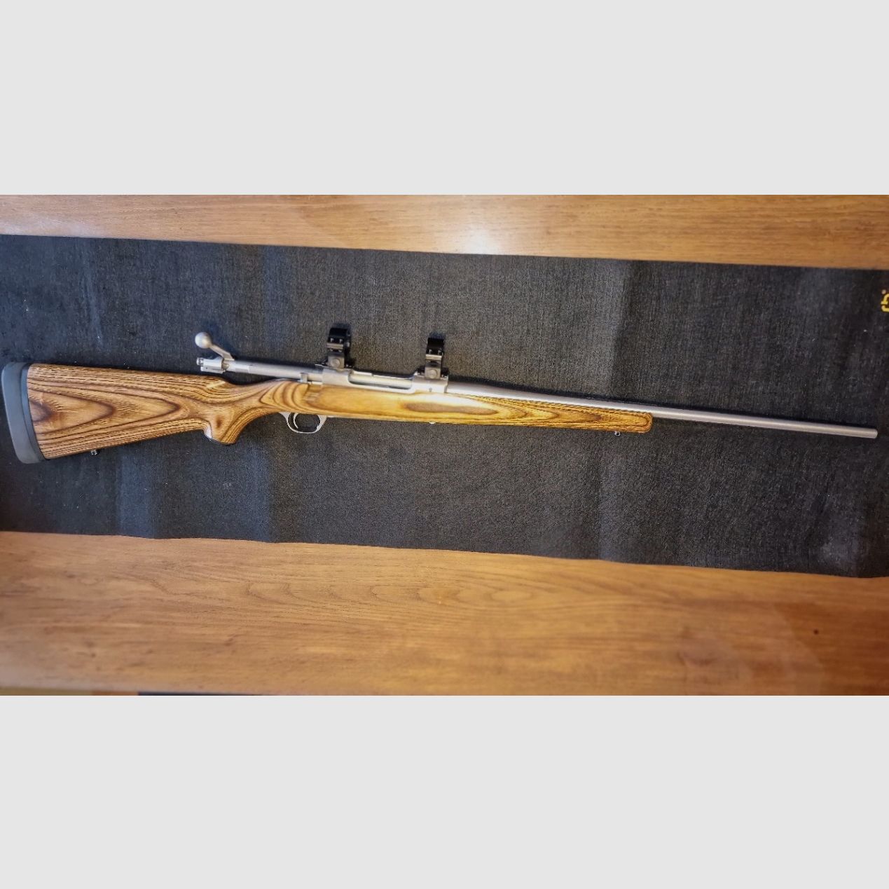 Repetierbüchse RUGER M77 Mark II Compact im Kaliber 30-06 Spr. Edelstahl