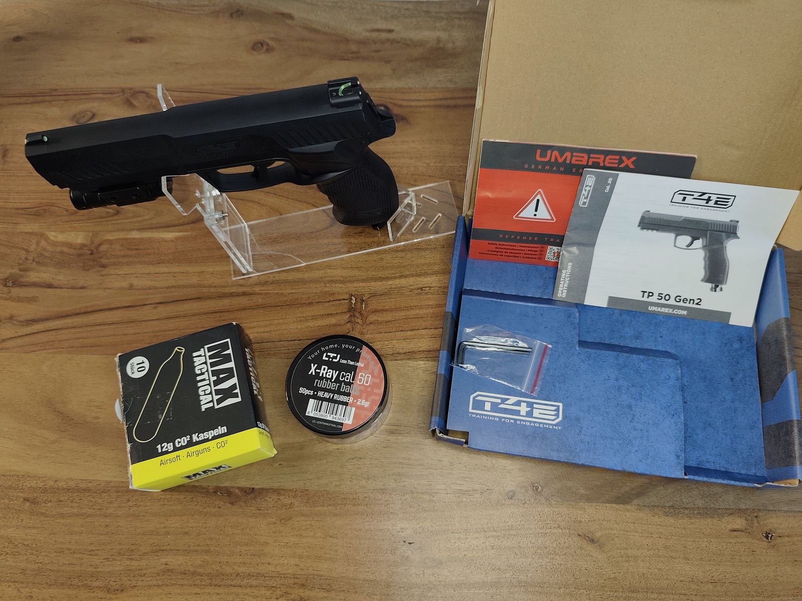 UMAREX TP 50 Gen 2  T4E  + Red Dot + Rubberballs + 10 Gas Kapseln  neuwertig!