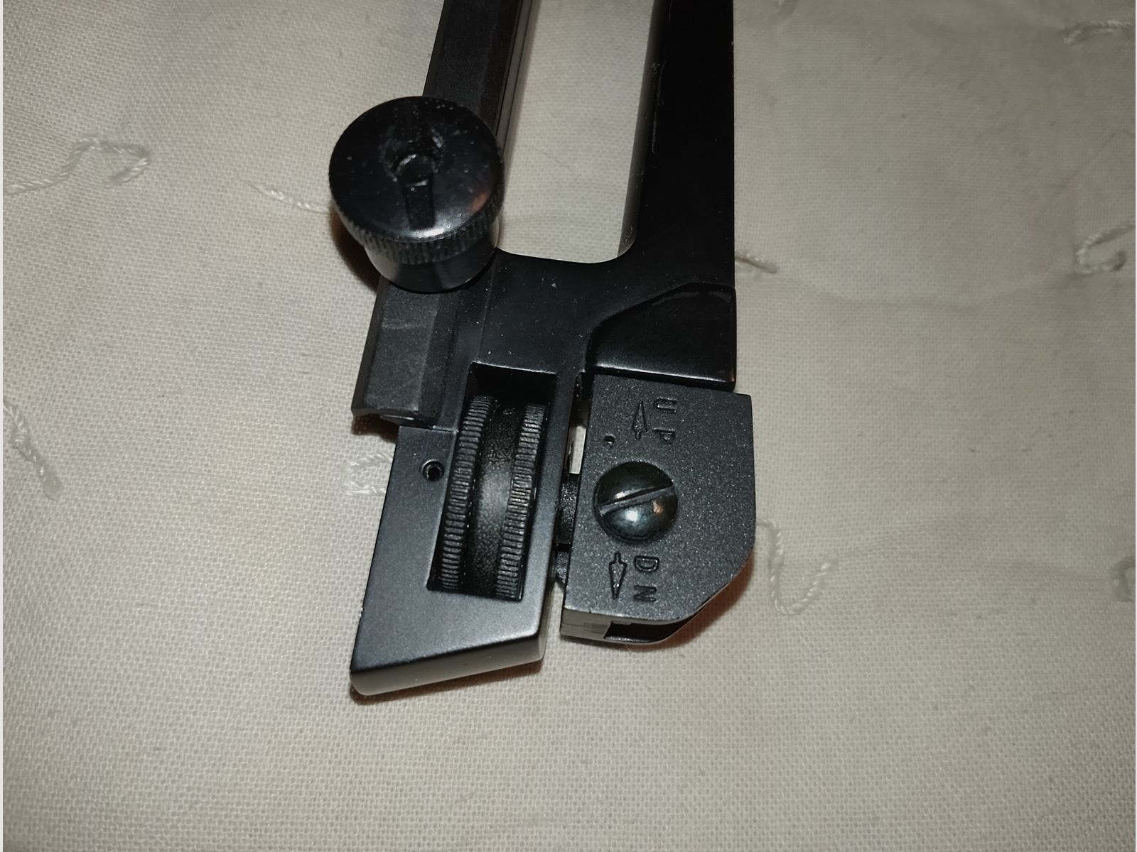 Carrying handle M16 ar15 picatinny like new black 21mm integrated sight