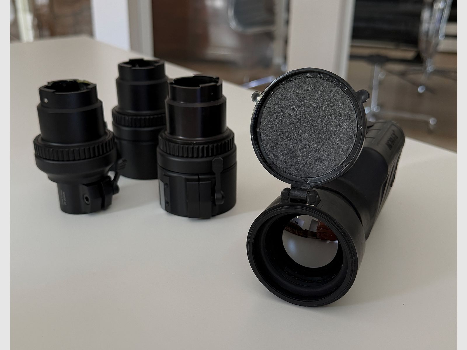 Noblex NW100
