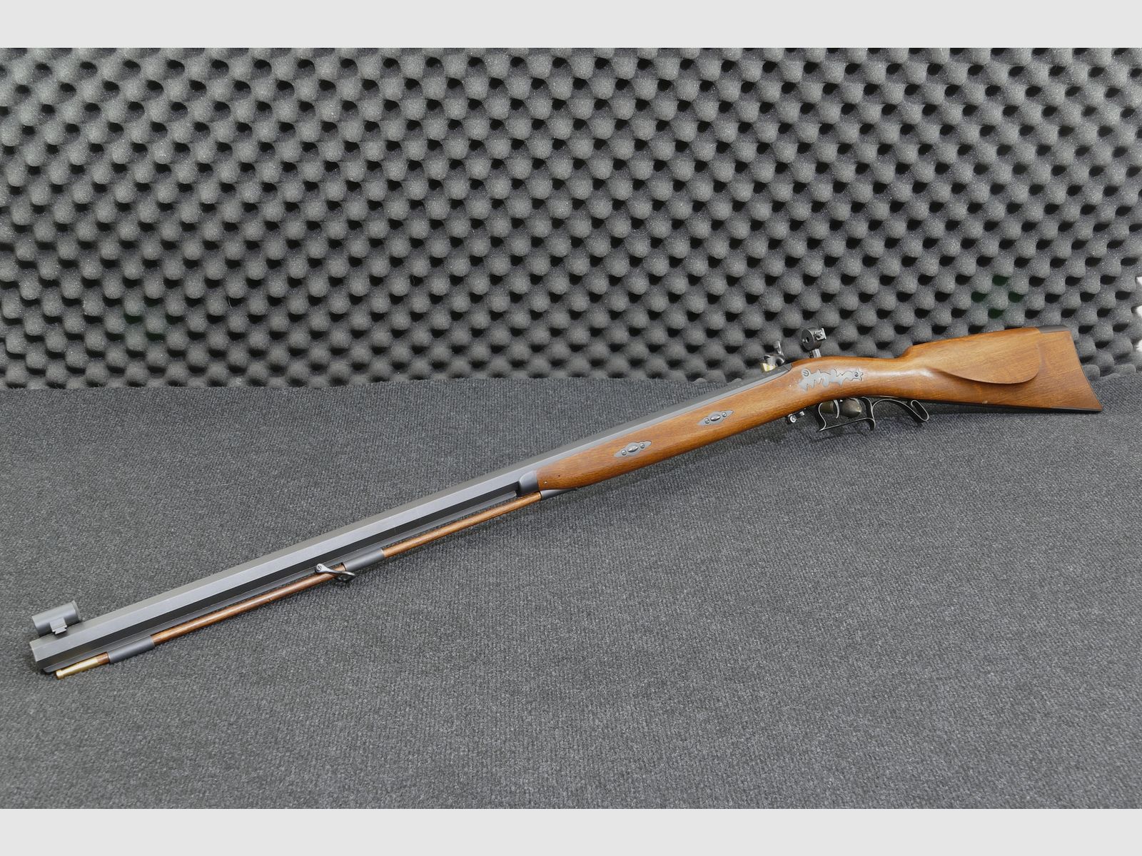 Davide Pedersoli Vorderlader Gewehr Tryon Rifle (Model S.229) uitvoering Creedmoor, .45 zwartkruit, zeer goed onderhouden
