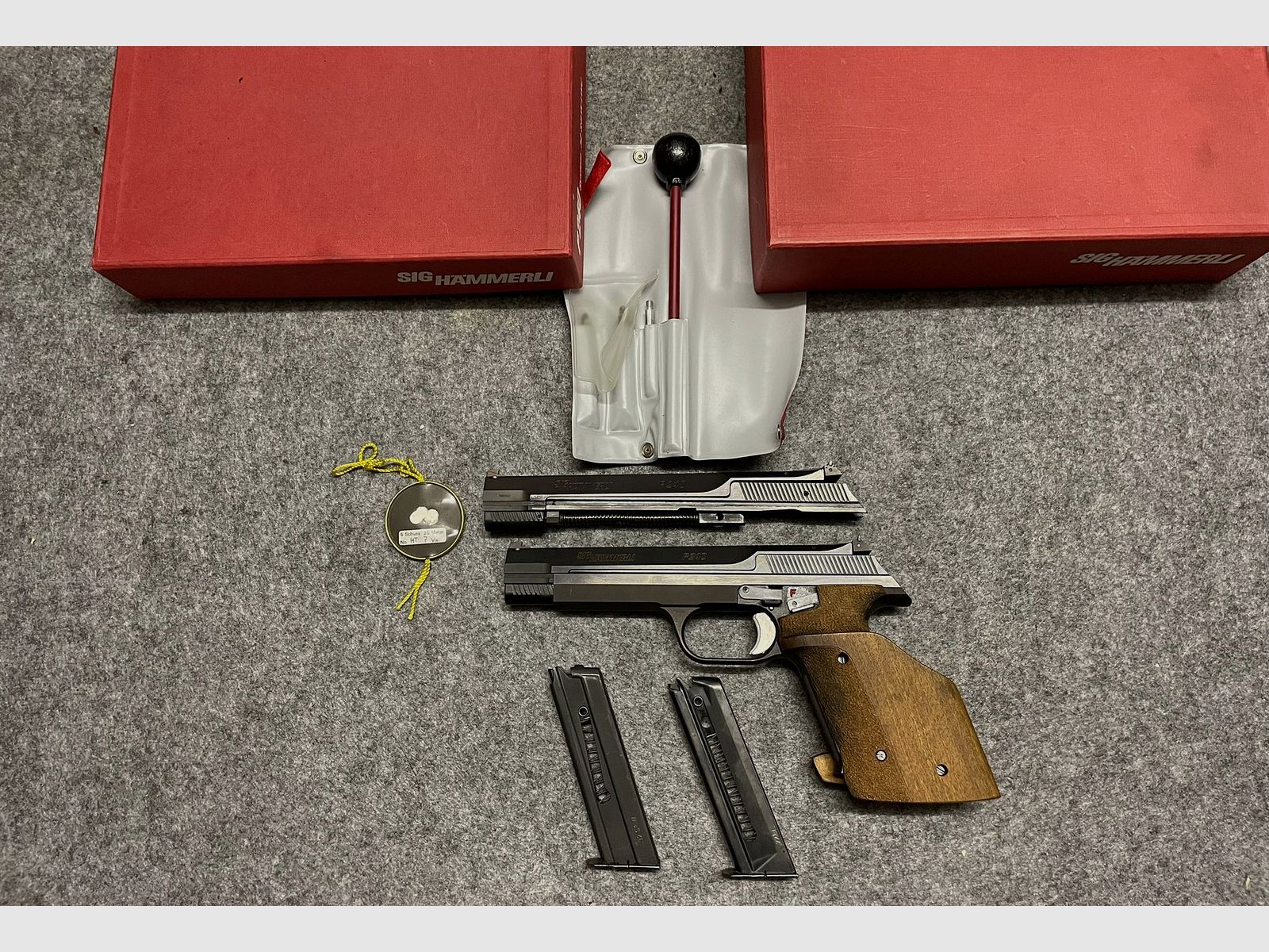 P240 Kal.22 z systemem wymiennym .32 S&W I.WC