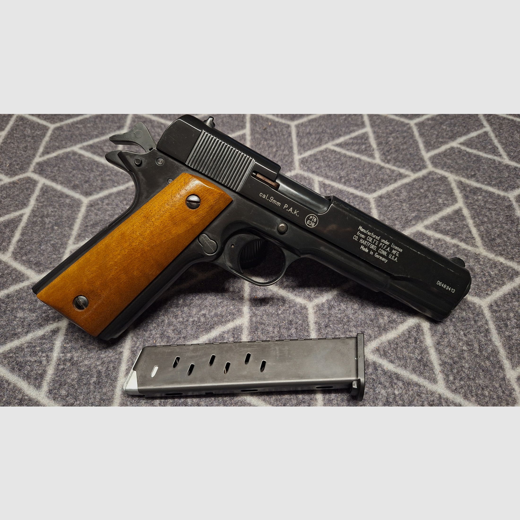 Colt Government 1911 A1 SRS pistol black wooden grips 9 mm P.A.K. new!