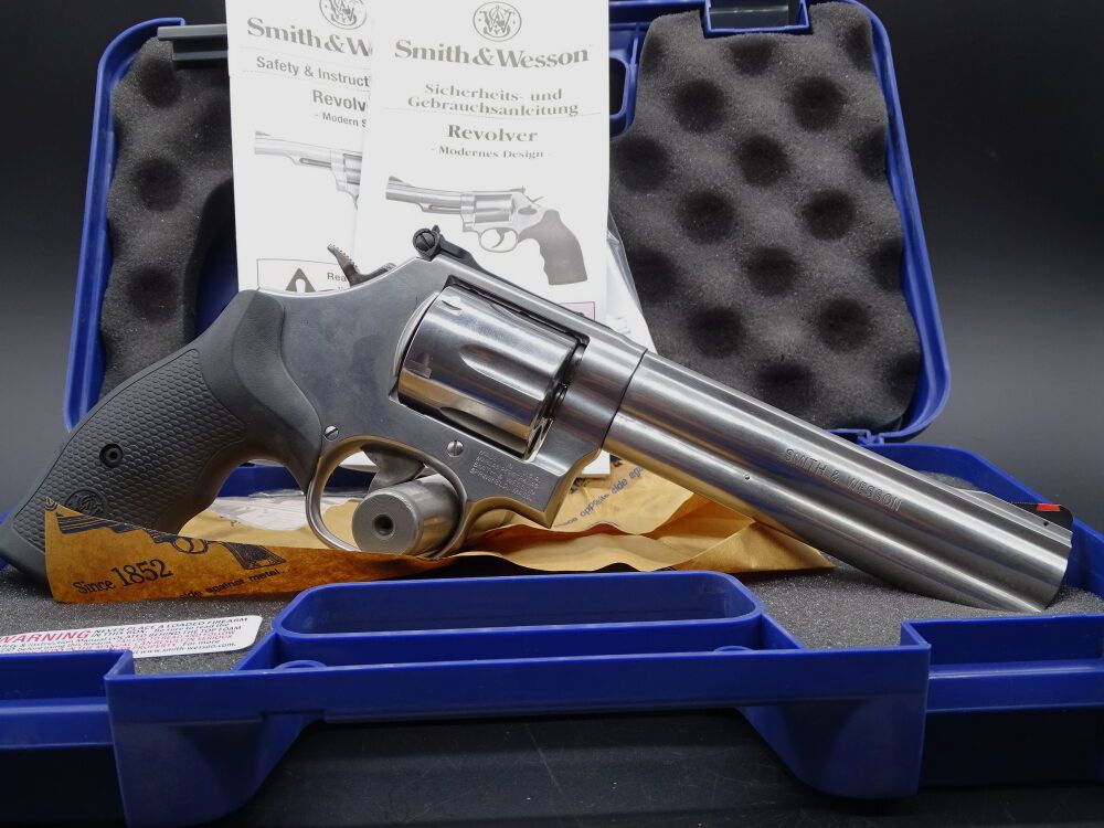 Smith & Wesson S&W 686 - 6 Kaliber .357 Magnum 6" NEUWAFFE 686-6