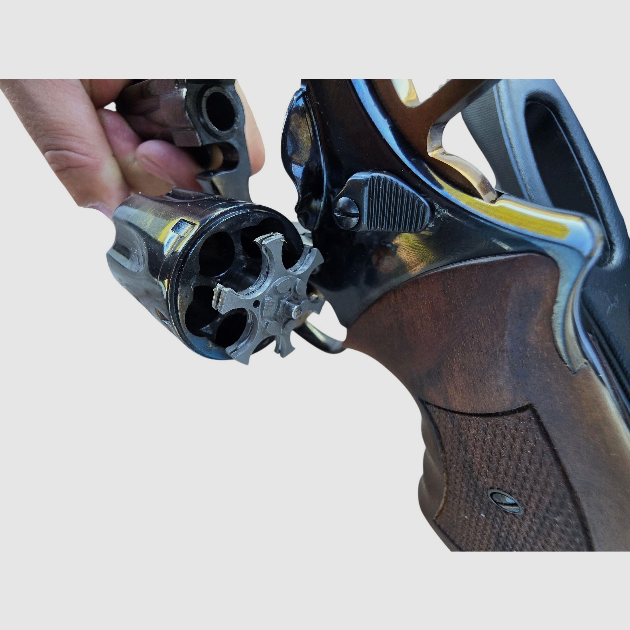 Revolver MANURHIN MR73 4″ cal.357 Mag convertible (Barillet supplémentaire 9×19) fabrication Mulhouse, image 4 sur 6