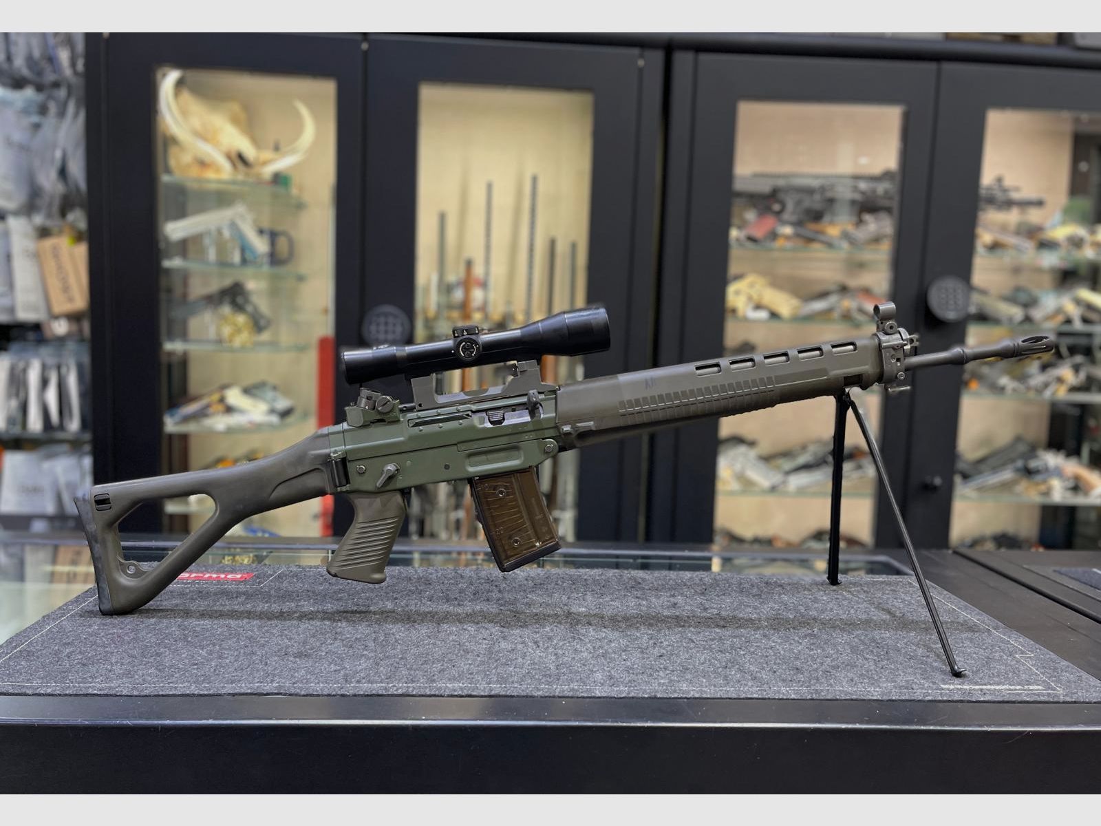 SIG 550/PE90, image 11 of 17