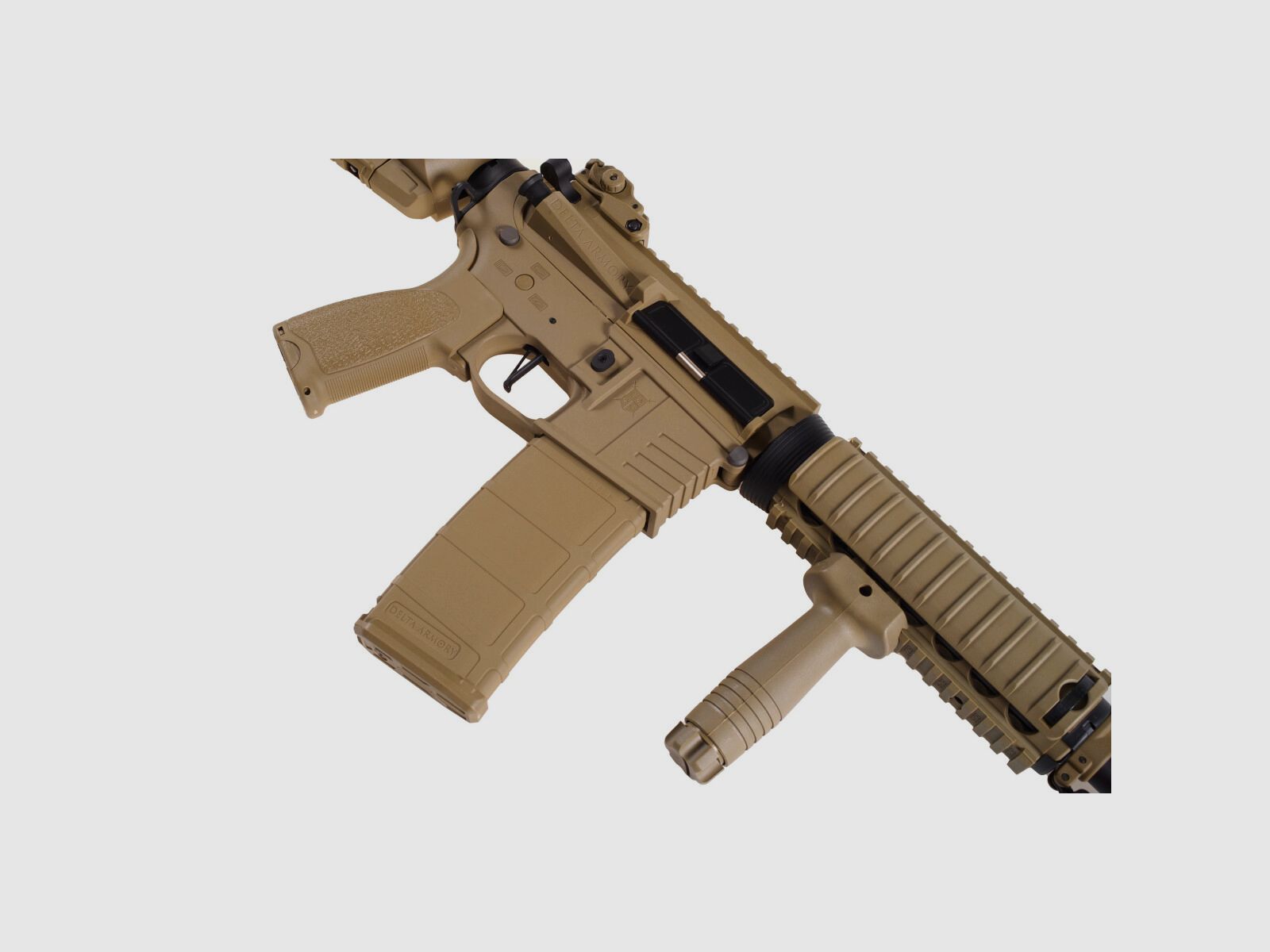 AR15 RIS CHARLIE Tan S-AEG Fucile Airsoft Libero da 18 Anni | Delta Armory