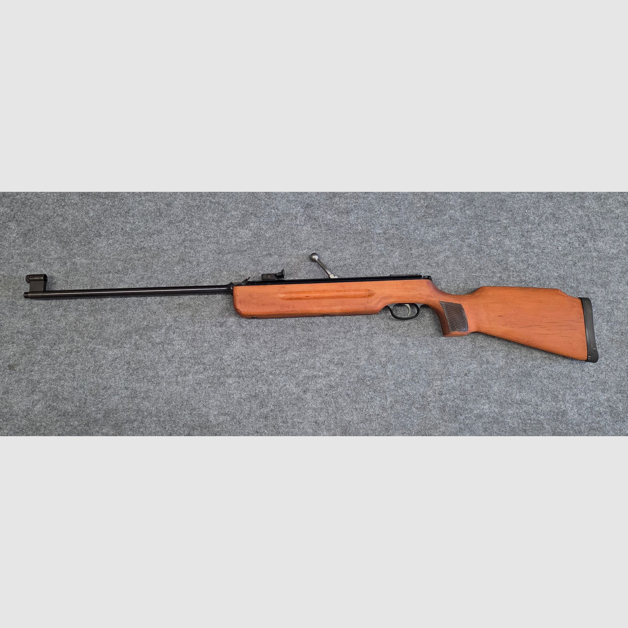 Carabina Haenel Mod. 311 con scatto fine e mira a diottra - caricatore cal. 4,5mm Diabolo